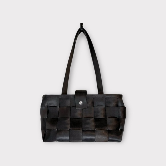 Harveys Handbags - Harveys X Mercedes | Original Seatbelt Purse 14X8 Black 90s